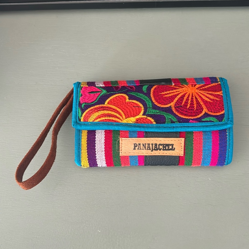 Guatemalan Panajachel wristlet wallet bag new never used